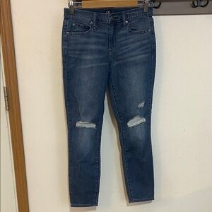 GAP Women's Dark Blue Cropped skinny Jeans size 27